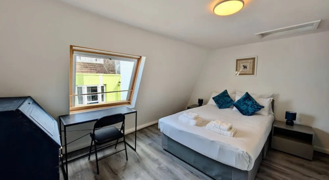 Charming House With Balcony Near Brighton Beach, Забронировать Апартаменты/квартира Апартаменты Исторического графства Суссекса, Апартаменты/квартира