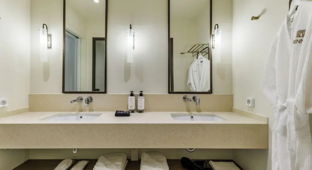 Полулюкс Minnŏ Boutique Hotel & Spa