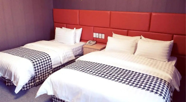 Номер Deluxe J Hotel