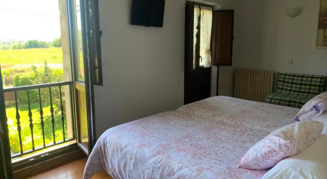 Hotel Siglo XVIII, Забронировать Отель Отели Сантильяна-дель-Мар 3 звезды, 3*