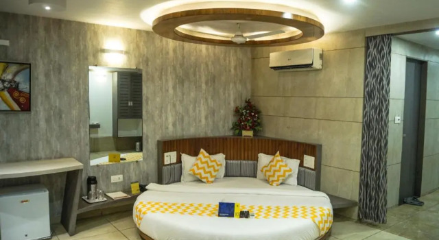 Люкс Hotel Darshan SP Ring Road