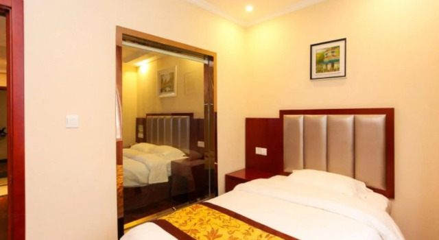Семейный номер Standard GreenTree Inn JiangSu Wuxi Jiangyin City QinGYAng Town Fuqian Road Express Hotel