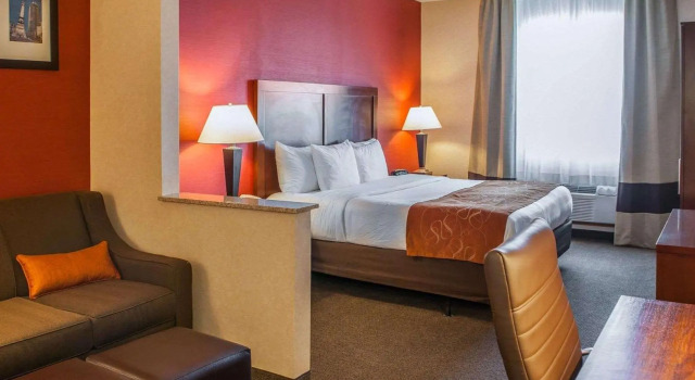 Люкс Spark by Hilton Indianapolis Northeast Fishers