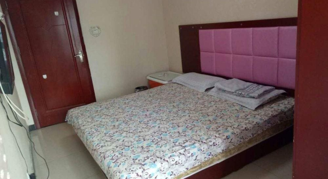 Sunshine Theme Apartment, Book Lejlighed Hoteller i Shaanxi med parkering, Parkering