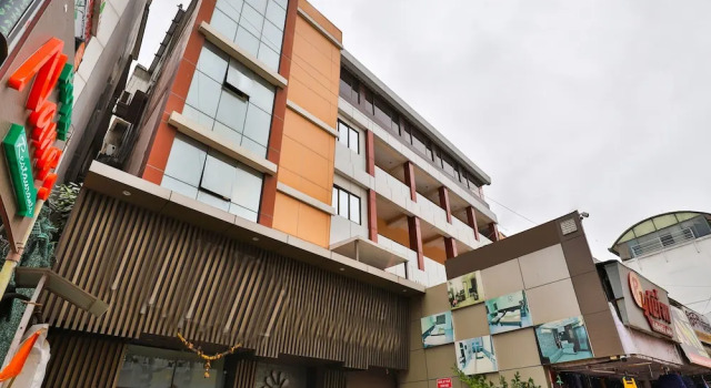 Hotel Nana's Palace, Book Hotel Billige hoteller i Daman
