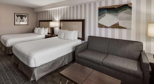 Четырёхместный люкс Best Western Lapeer Inn
