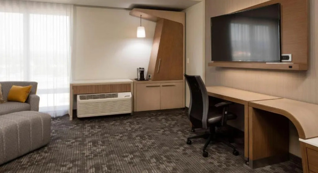 Номер Standard Courtyard by Marriott Prince George
