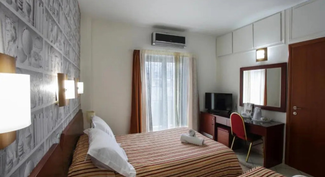 Трёхместный номер Standard City Life Port Hotel