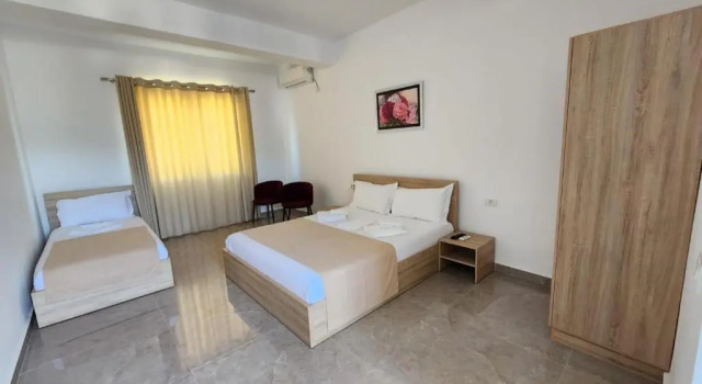 Sweet Hotel, Забронировать Отель Pezë Helmes Tirana County