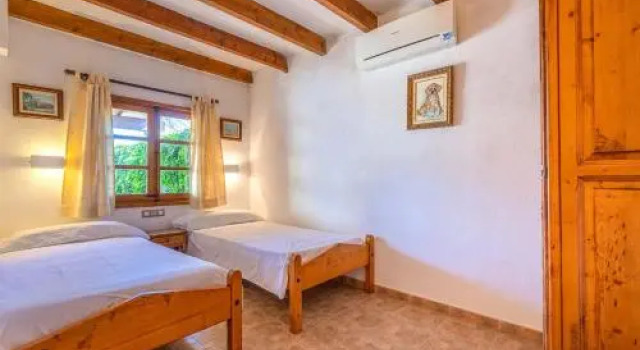 Vina Maria, Book Hotel Pollença Majorca