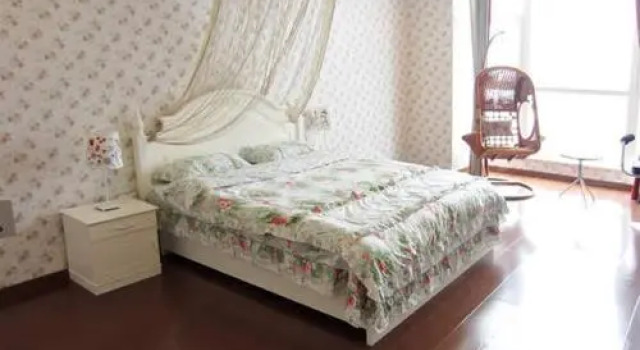 Shenyang Zuoyou Fengqing Theme Hotel