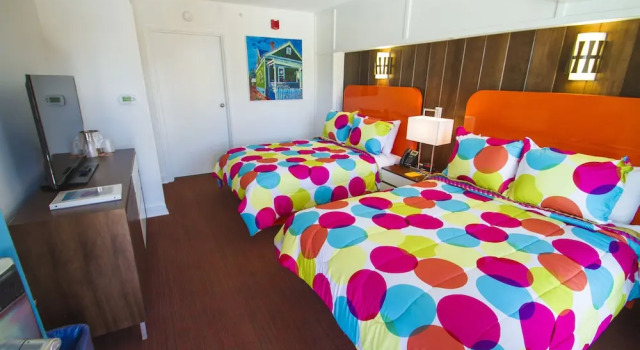 Четырёхместный номер Economy Mother Earth Motor Lodge