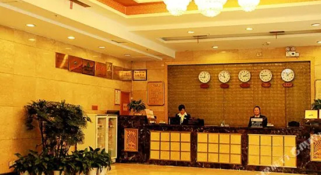 Yinhe Hotel, Rezervovat Hotel Nan-jang Henan