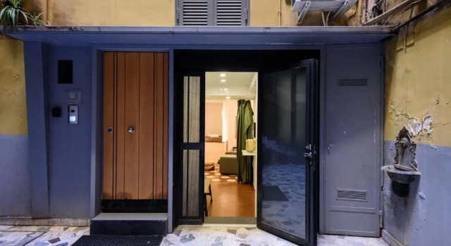 Vico Santa Luciella 20, Забронировать Апартаменты/квартира Апартаменты Неаполя, рядом с Accademia di Belle Arti di Napoli, Апартаменты/квартира