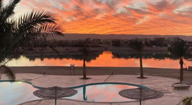 Sabina 1br apartment Lagoon view with shared pool, Prenota Appartamento El Gouna 