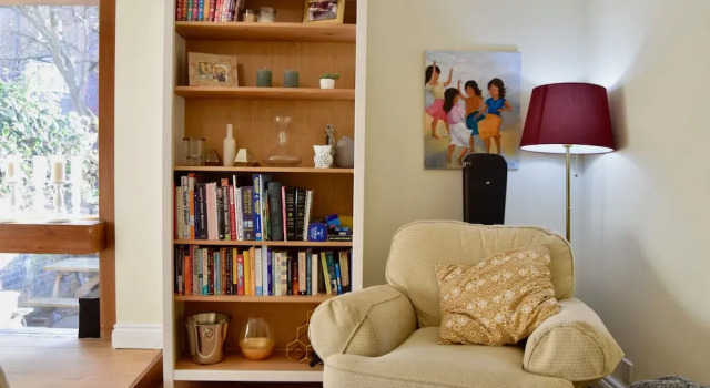 Spacious 3 Bedroom Family Home in Vauxhall, Забронировать Отель Отели Лондона 3 звезды, рядом с Ламбетский мост, 3*