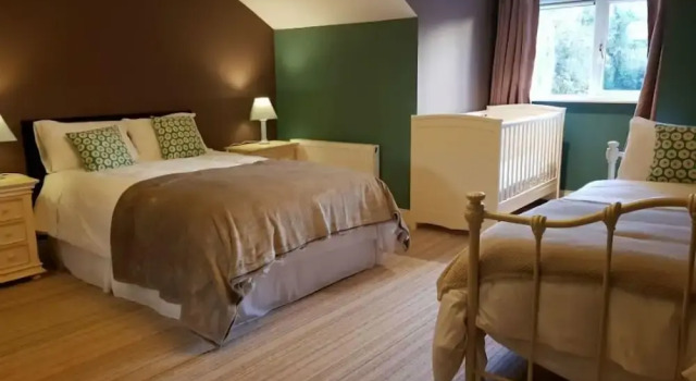 Ethan House Holiday Suites, Book Hotel Hotels in Kerry with Parking, Parking