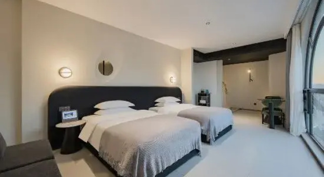 Семейный тент Anji Yinmo Resort Hotel - Hello Kitty Theme Park