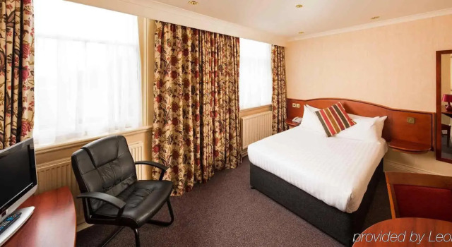 Newton Park Country House Hotel, Забронировать Отель Бертон-апон-Трент National Forest