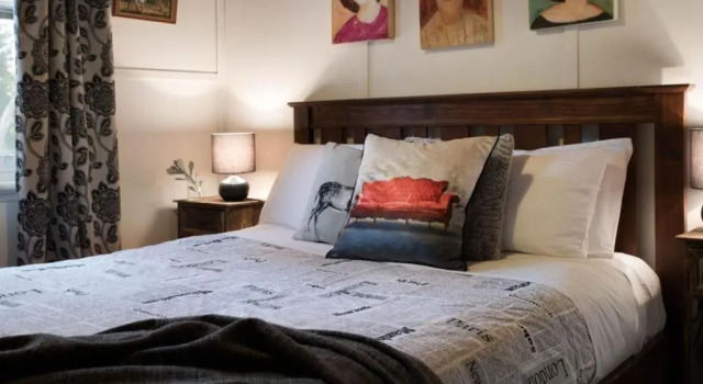 Viola, Buchen Sie Hotel Hepburn Springs 