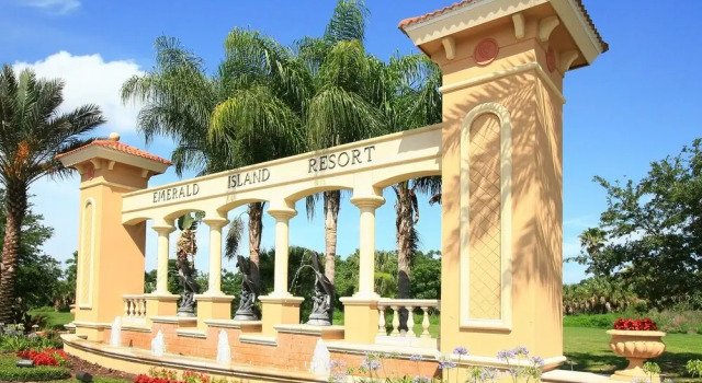 Petals Paradise by VillaDirect, Buchen Sie Hotel Hotels in Four Corners mit Pool, Schwimmbad