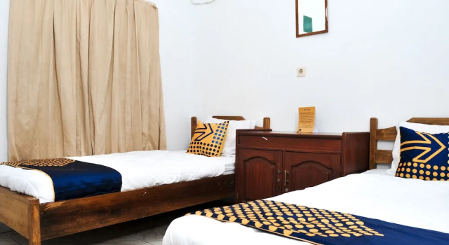 SPOT ON 2501 Rendy Putra Malingping, Prenota Hotel Malingping Banten