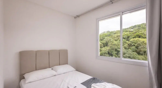 Sea View apt w/ BBQ in Itapema Sbn0705