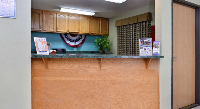 Americas Best Value Inn - Seymour, Prenota Hotel Hotel a Missouri con parcheggio, Parcheggio