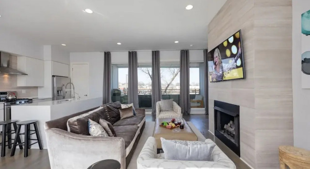 Nashville Notes - Sleeps 8 - Mins to Broadway!, Prenota Casa vacanze Hotel a Tennessee con parcheggio, Parcheggio