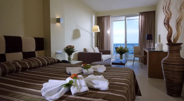 Номер Standard с балконом и с видом на море El Greco Hotel