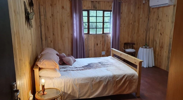 Hout Huisie Wooden House Self Catering Africa Bush Vacation In Marloth Park