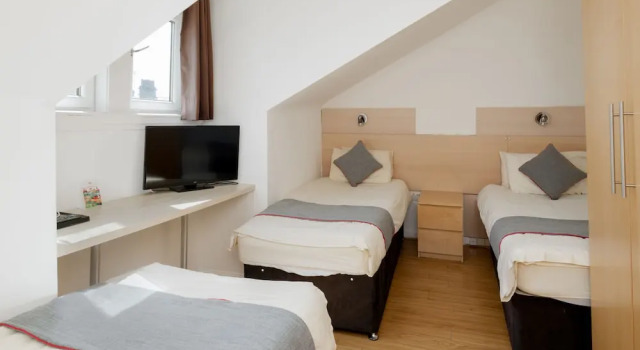 Трёхместный номер For Students Only - Bath Street in Glasgow Near Charing Cross Station