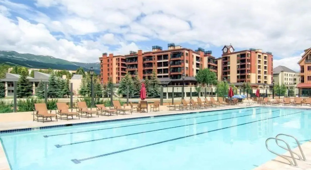 Номер Standard с балконом Perfectly Placed 2 Bedroom Vacation Rental in Historic Downtown Breckenridge with Access to Hot Tub and Pool