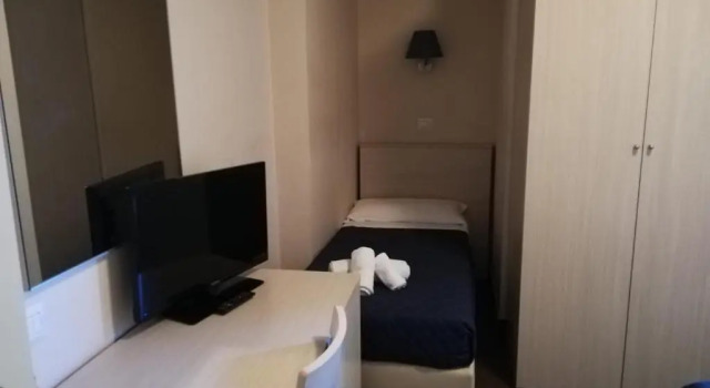 Трёхместный номер Standard Hotel Alabama