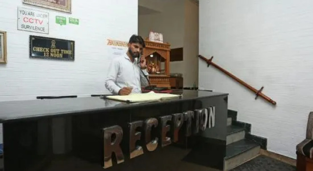 OYO 16818 Hotel Parakh, Rezerwuj Hotel Hotele w Gujarat ze śniadaniem, Śniadanie