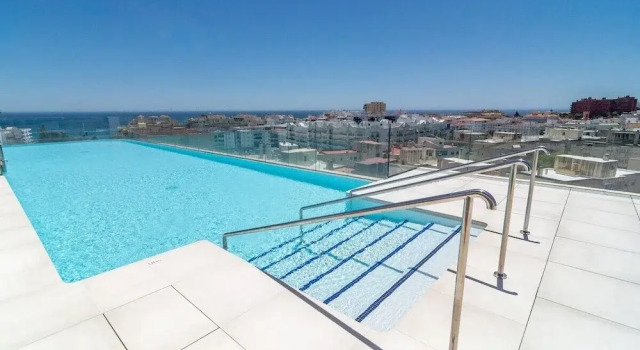 Inf3.3k- Stunning City Apartment Close to Beaches, Забронировать Апартаменты/квартира Эстепона Коста-дель-Соль, рядом с Пляж Рада