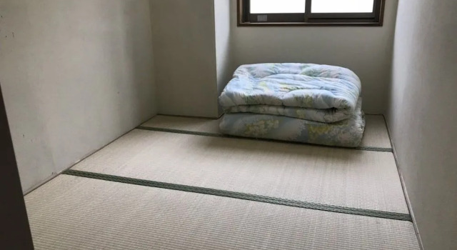 Shirayurisou - Male Only