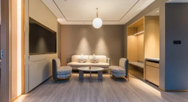 Люкс Orange Hotel (Nyingchi Yak Plaza)