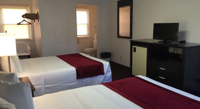Четырёхместный номер Standard с частичным видом на океан The Wellington Hotel & Suites Oceanblock