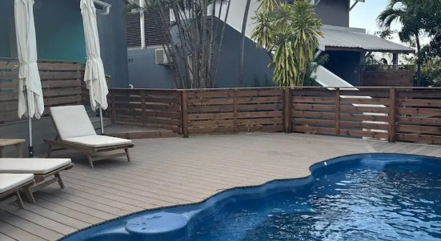 Ilot Bleu, Boek Hotel Boucan Canot Réunion