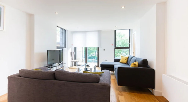 Luxury 2 Bed In Maida Vale, Near Paddington, Забронировать Отель Лондон Большой Лондон, рядом с The Reel Poster Gallery