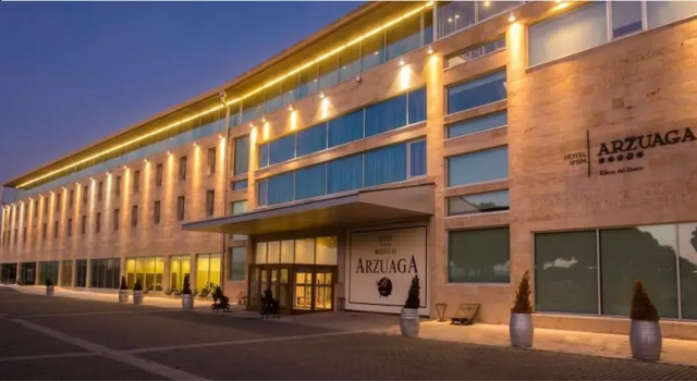 Hotel & Spa Arzuaga, Забронировать Курортный отель Курортные отели Valladolid Province, Курортный отель