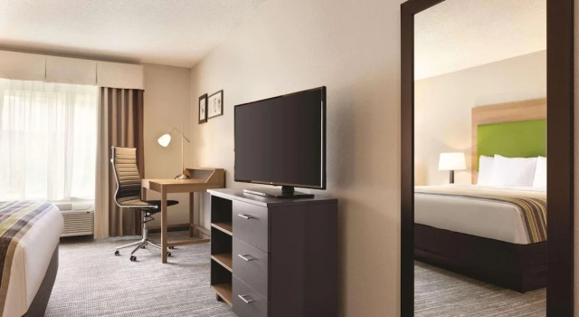Двухместный номер Standard Country Inn & Suites by Radisson, Greensboro, NC