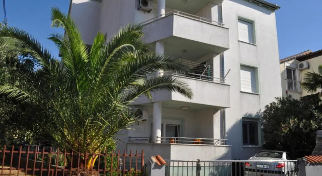 Апартаменты Apartment Adriana