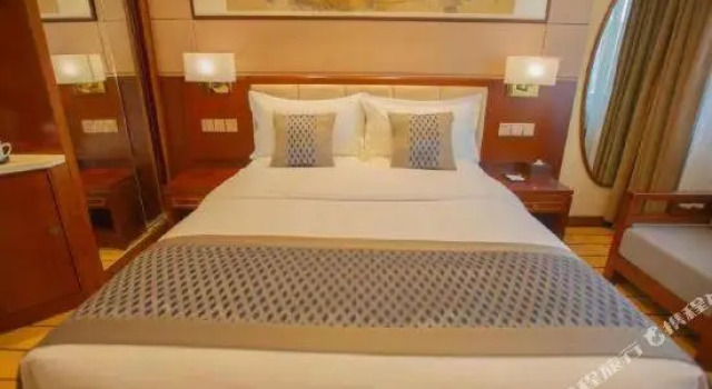 Люкс Deluxe Shanxi Grand Hotel