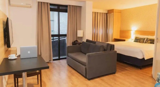 Трёхместный номер Standard Intercity Curitiba 7 de Setembro