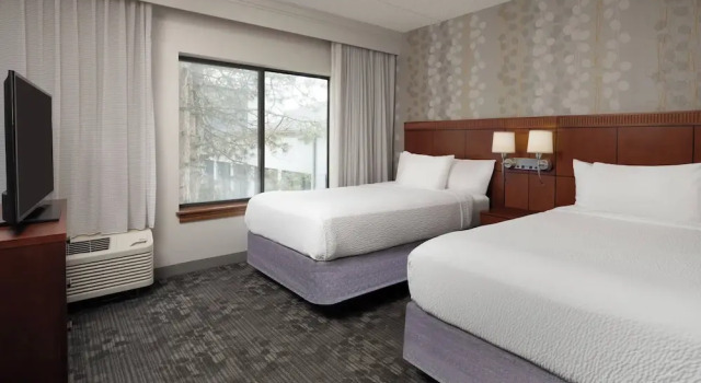 Семейный люкс c 1 комнатой Courtyard Chicago Wood Dale / Itasca