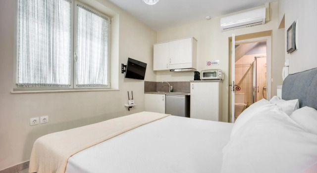 Bentzi...Boutique Apartment 1, Classic Double with kitchenette, 2 Guests