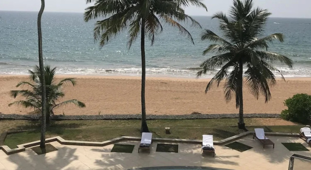 Трёхместный номер Deluxe с балконом и с видом на море Induruwa Beach Resort