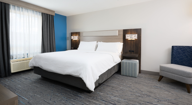Holiday Inn Express Hotel & Suites Swift Current, Rezerwuj Hotel Hotele w Swift Current z parkingiem, Parking